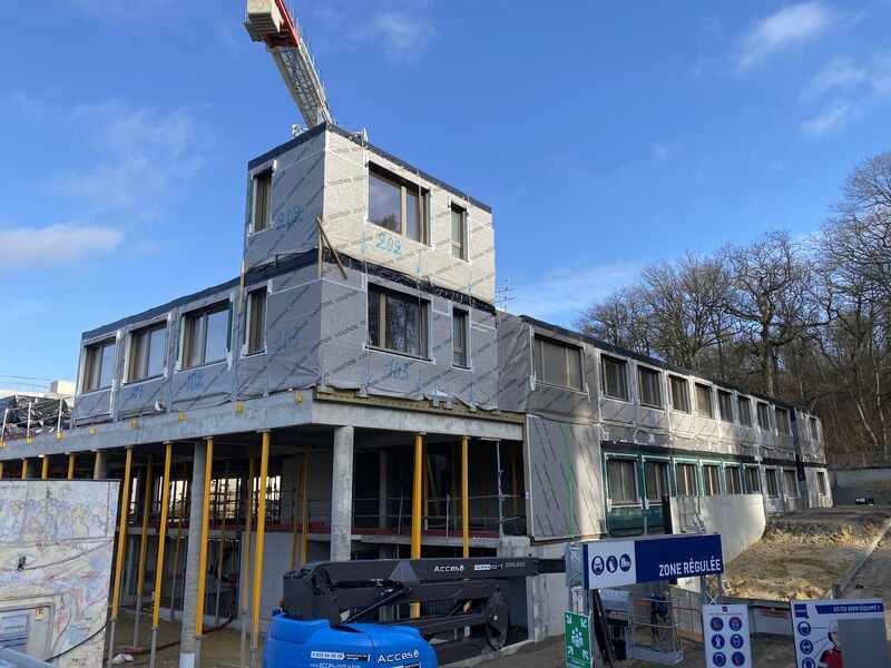 Gros œuvre — immeuble en construction à Antony